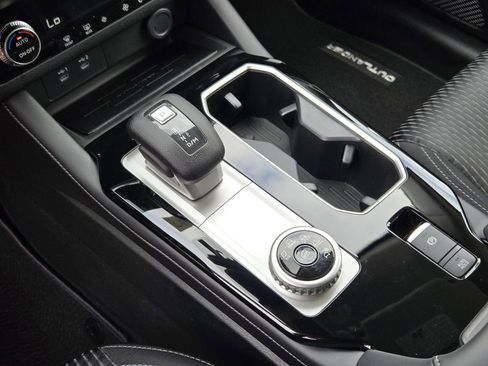 New 2026 Mitsubishi Outlander ES image 15