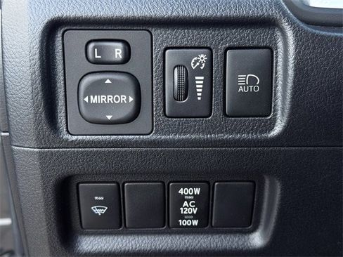 Used 2020 Toyota 4Runner Venture image 21