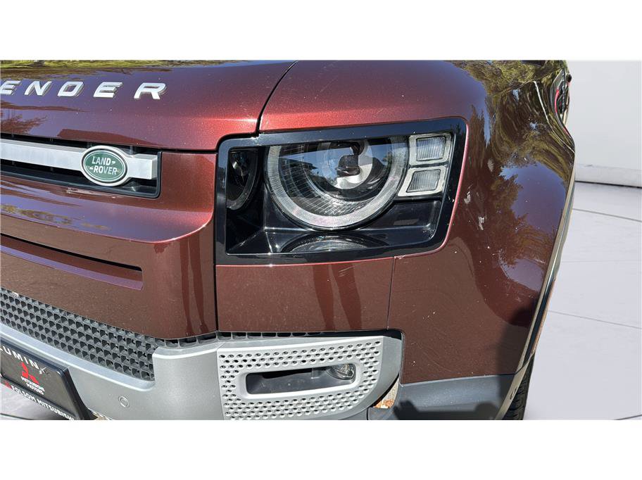 Used 2023 Land Rover Defender 130 SE AWD/4WD image 10