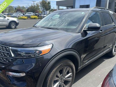 Used 2023 Ford Explorer XLT w/ Equipment Group 202A AWD/4WD image 1