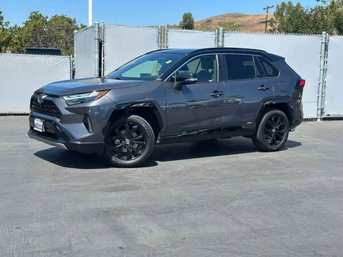 Used 2022 Toyota RAV4 XSE AWD/4WD image 1
