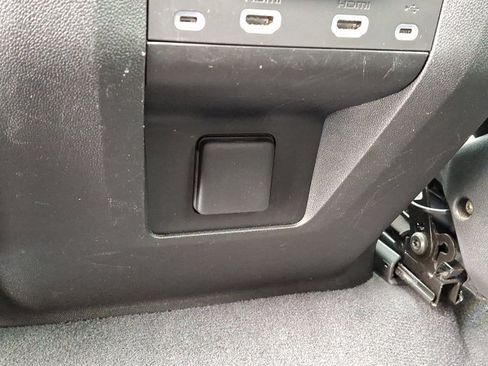 Used 2021 GMC Yukon AT4 w/ Rear Media and Nav Package AWD/4WD image 14