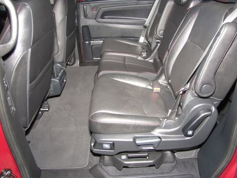 Certified 2023 Honda Odyssey Sport image 13