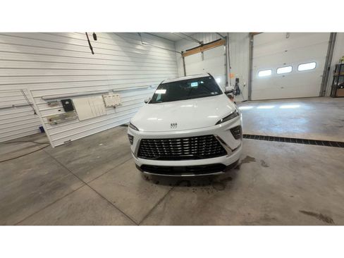 New 2026 Buick Enclave Avenir w/ Super Cruise Package image 3