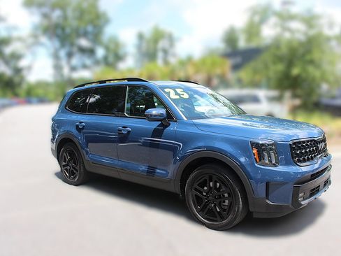 Certified 2025 Kia Telluride SX Prestige X-Line AWD/4WD image 10
