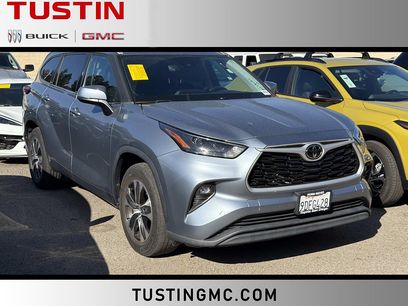 Used 2022 Toyota Highlander XLE