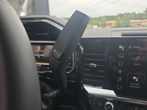 New 2025 GMC Sierra 2500 SLT w/ SLT Convenience Package image 25