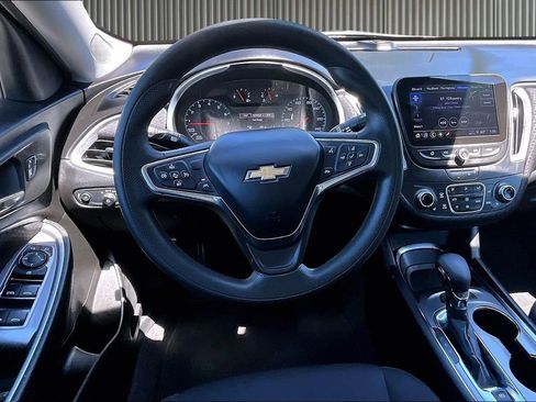 Used 2023 Chevrolet Malibu LT FWD image 6