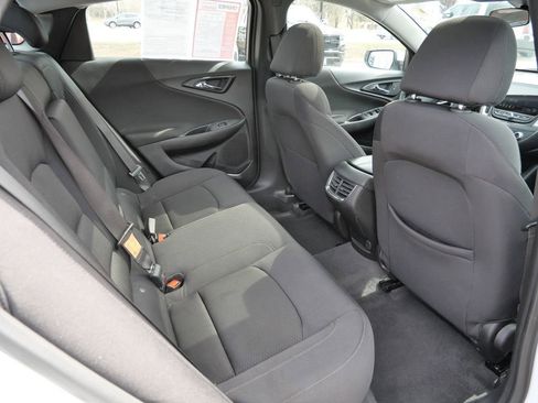 Used 2024 Chevrolet Malibu LT FWD image 21