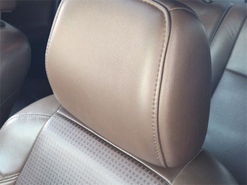 Used 2018 Toyota Tacoma Limited image 17