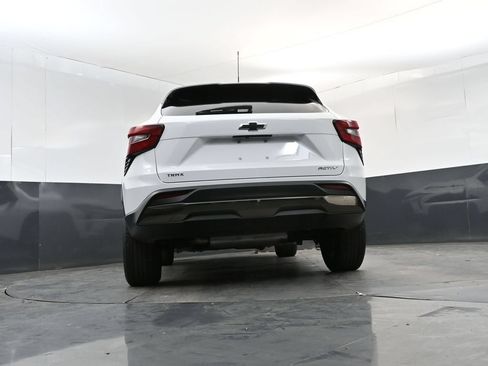 Used 2025 Chevrolet Trax ACTIV FWD image 22