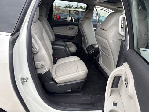 Used 2011 Chevrolet Traverse LTZ AWD/4WD image 13