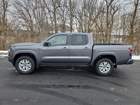 Used 2022 Nissan Frontier SV w/ Technology Package image 5