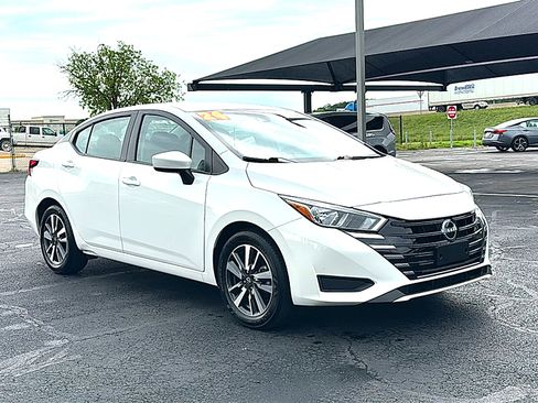 Used 2024 Nissan Versa SV image 10
