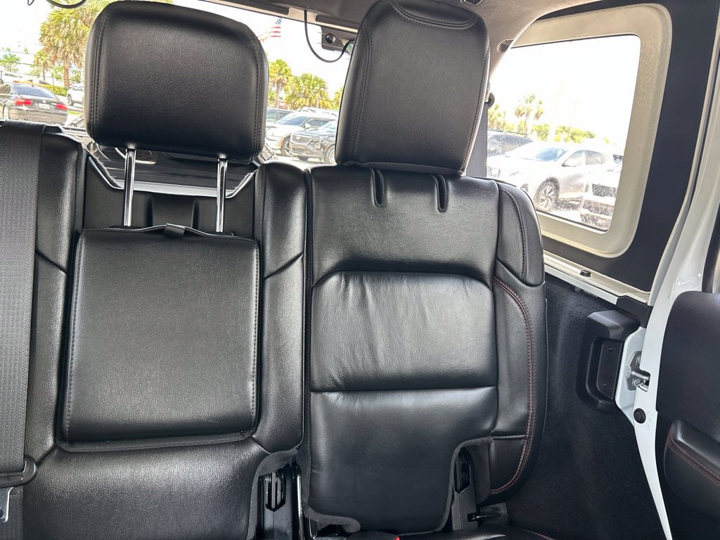 Used 2021 Jeep Wrangler Unlimited Rubicon AWD/4WD image 15