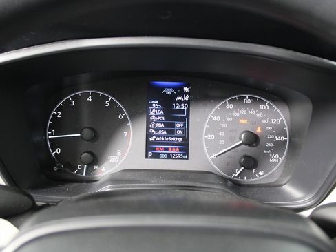 Used 2025 Toyota Corolla Cross L FWD image 19