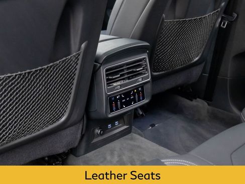 Used 2021 Audi Q8 Premium Plus w/ Premium Plus Package image 19