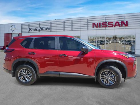 New 2026 Nissan Rogue S image 5