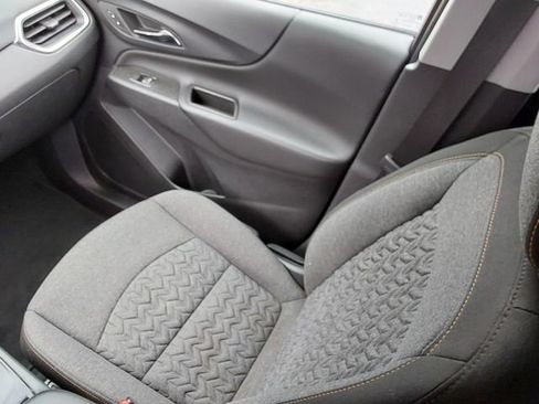 Used 2024 Chevrolet Equinox LT AWD/4WD image 30