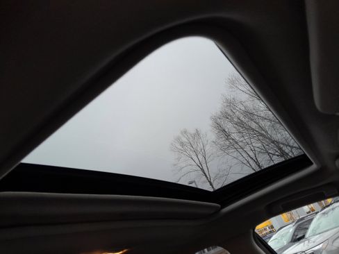 Certified 2025 Subaru Crosstrek 2.0i Premium image 36