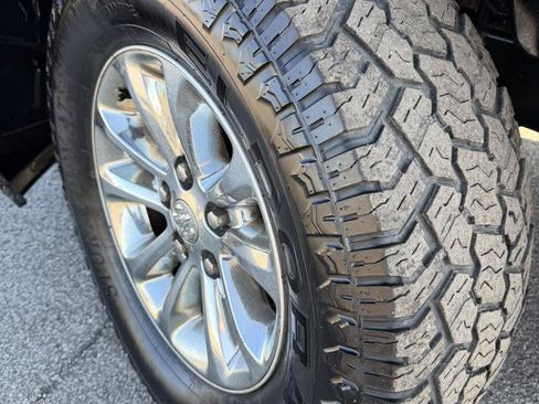 Used 2016 RAM 1500 Big Horn AWD/4WD image 3