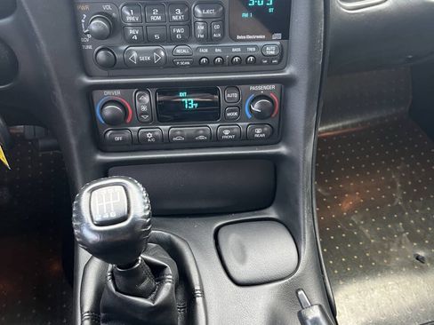 Used 2003 Chevrolet Corvette Z06 w/ Memory Package, 3 Drivers RWD image 9