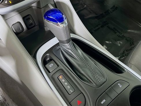 Used 2017 Chevrolet Volt LT w/ Comfort Package image 16