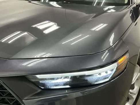 Used 2025 Honda Accord LX image 30