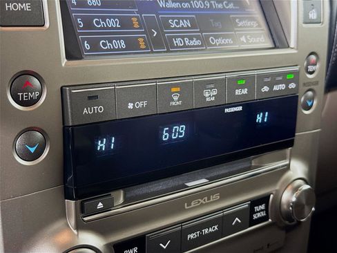 Used 2021 Lexus GX 460 Premium w/ Premium Package image 16