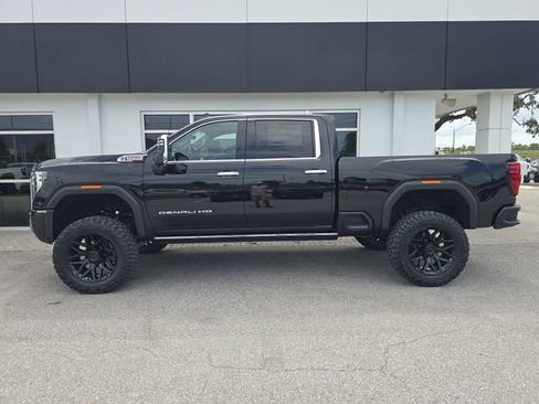New 2026 GMC Sierra 2500 Denali w/ Denali Reserve Package AWD/4WD image 4