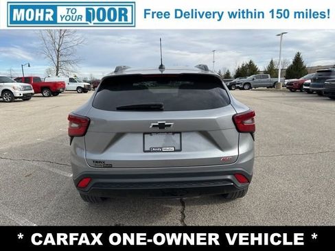 Used 2025 Chevrolet Trax RS w/ Sunroof Package image 6