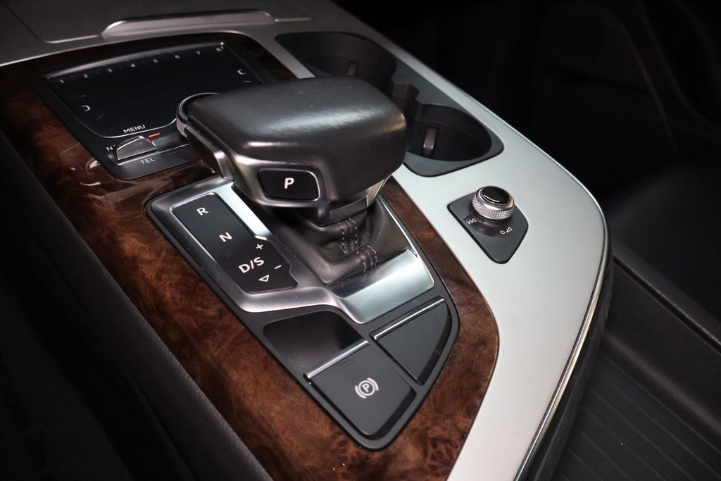 Used 2019 Audi Q7 2.0T Premium Plus w/ Premium Plus Package AWD/4WD image 34