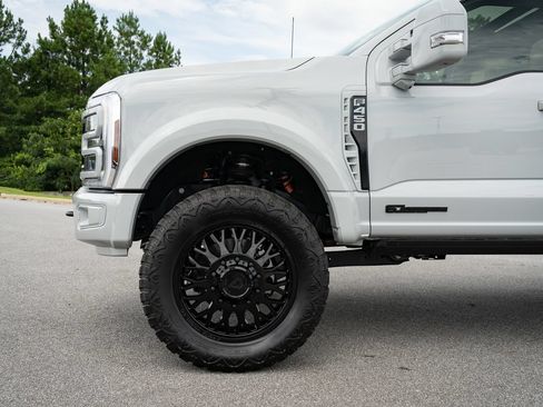 Used 2026 Ford F450 Lariat AWD/4WD image 11