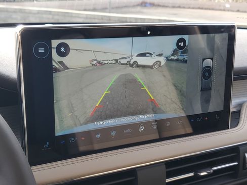 Certified 2024 Lincoln Corsair Premiere w/ Equipment Group 101A image 17