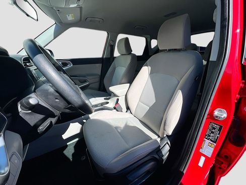 Used 2020 Kia Soul LX image 17