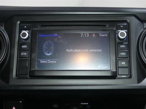 Used 2017 Toyota Tacoma SR image 32