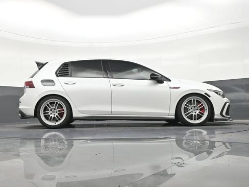 Used 2024 Volkswagen GTI SE FWD image 28
