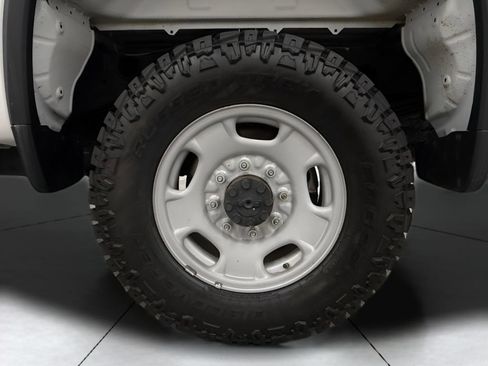 Used 2020 Chevrolet Silverado 2500 W/T w/ WT Safety Package AWD/4WD image 29
