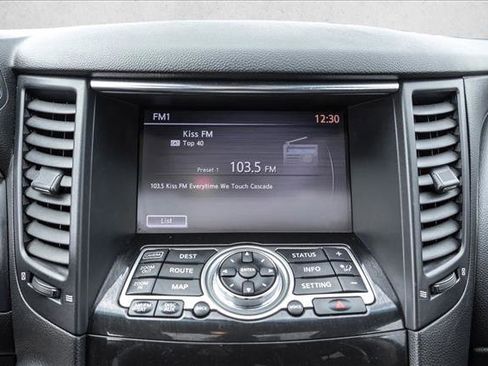 Used 2013 INFINITI FX37 AWD w/ Premium Pkg image 16