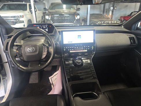 Used 2023 Toyota bZ4X AWD w/ Weather Package image 6