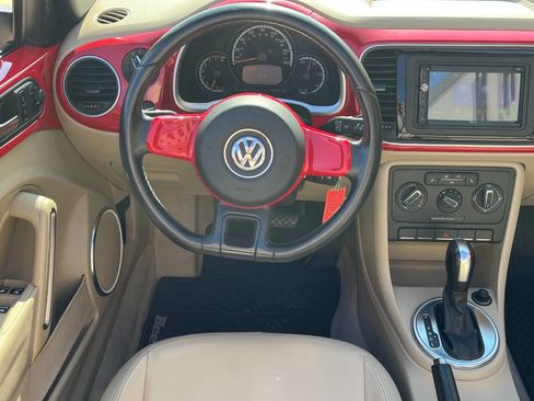 Used 2013 Volkswagen Beetle 2.5 image 14
