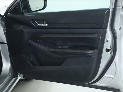 Used 2020 Nissan Altima 2.5 SR image 33