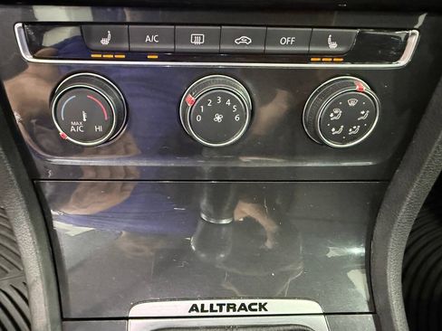 Used 2019 Volkswagen Golf Alltrack S AWD/4WD image 18