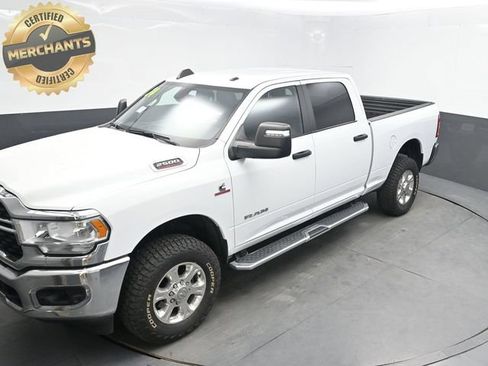Used 2024 RAM 2500 Big Horn AWD/4WD image 32