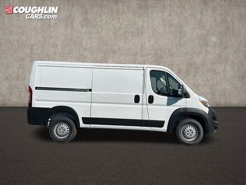 New 2024 RAM ProMaster 2500 w/ Convenience Group image 11