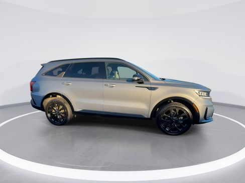 Used 2021 Kia Sorento SX image 9