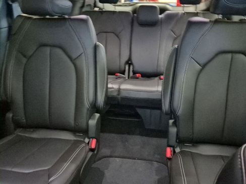 New 2026 Chrysler Pacifica Select FWD image 20