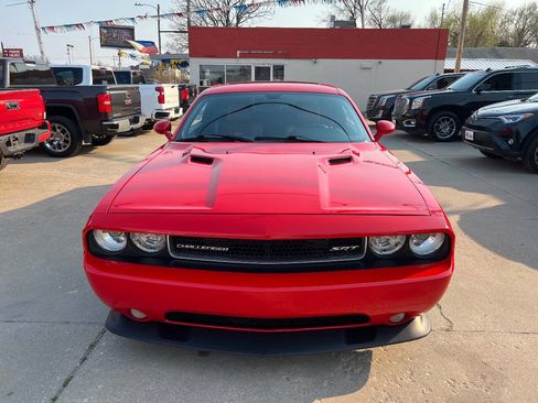 Used 2014 Dodge Challenger SRT8 w/ Harman/Kardon Audio Group image 4