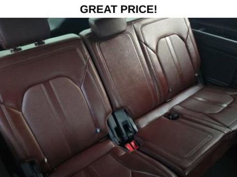 Used 2024 Ford Expedition Limited image 16