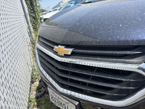 Used 2021 Chevrolet Equinox LS FWD image 1